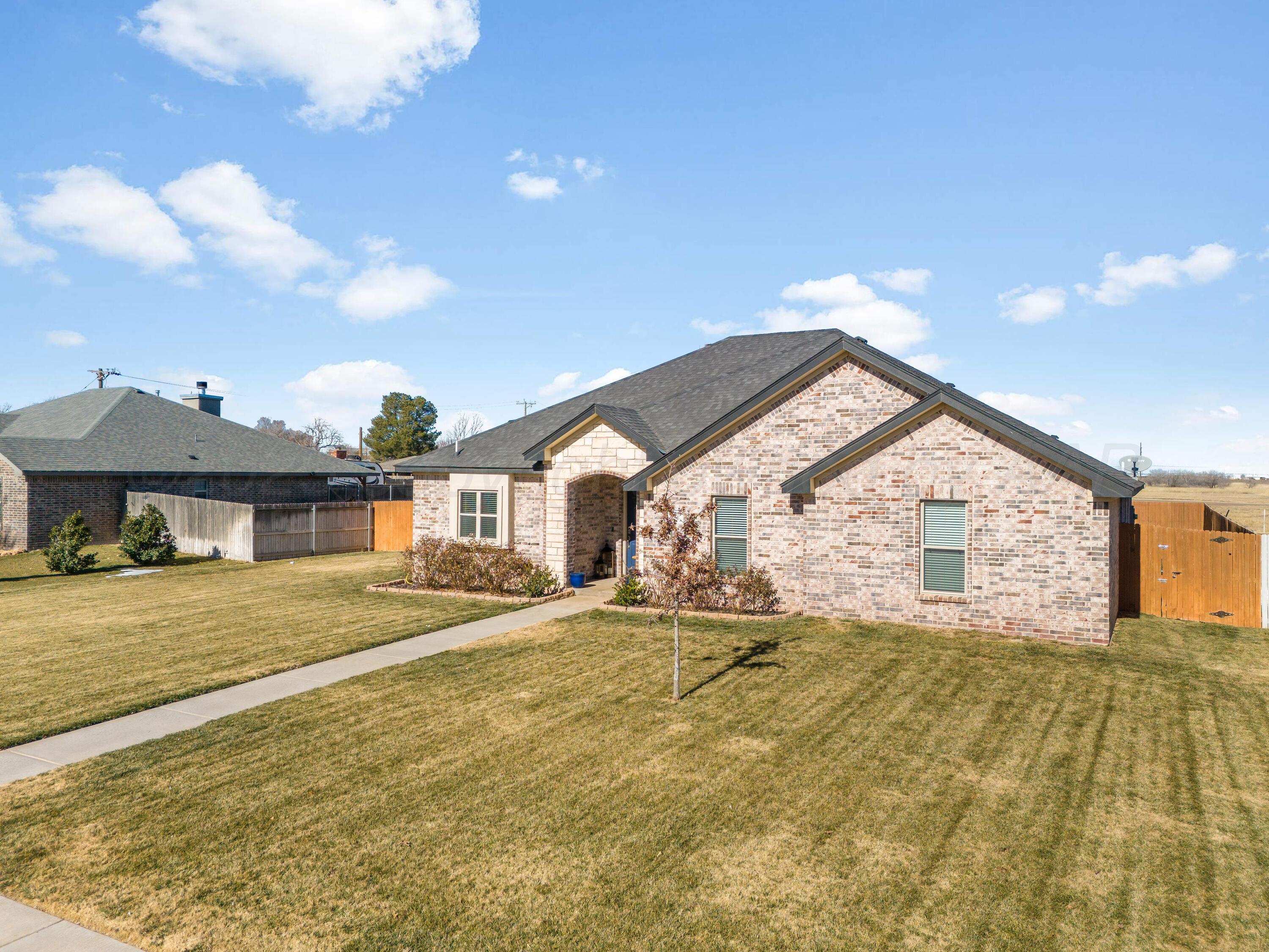 1516 NE 6th Street, Dumas, Texas image 3