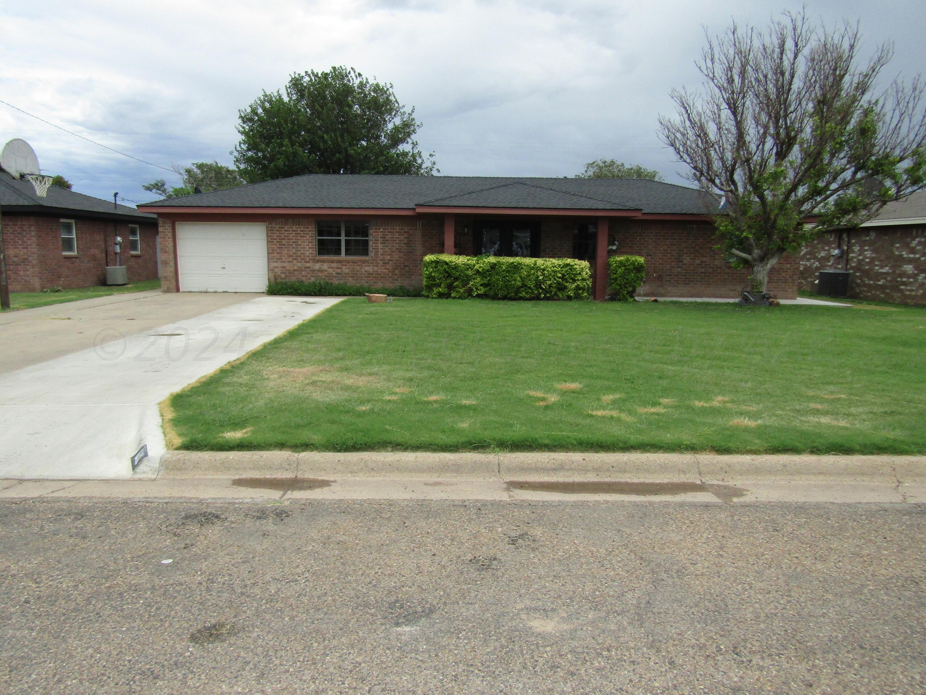 618 Star Street, Hereford, Texas image 21