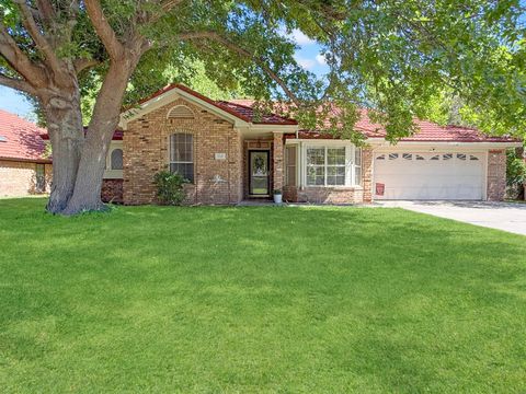 Homes For Sale - 218 W Ocla Street<br/> Borger, TX 79007