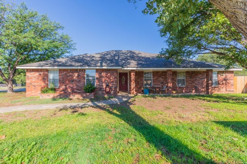 Homes For Sale - 6 Yucca Circle<br/> Canyon, TX 79015