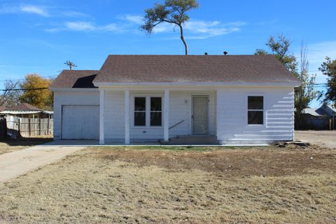 Homes For Sale - 718 Ave. K<br/> Hereford, TX 79045