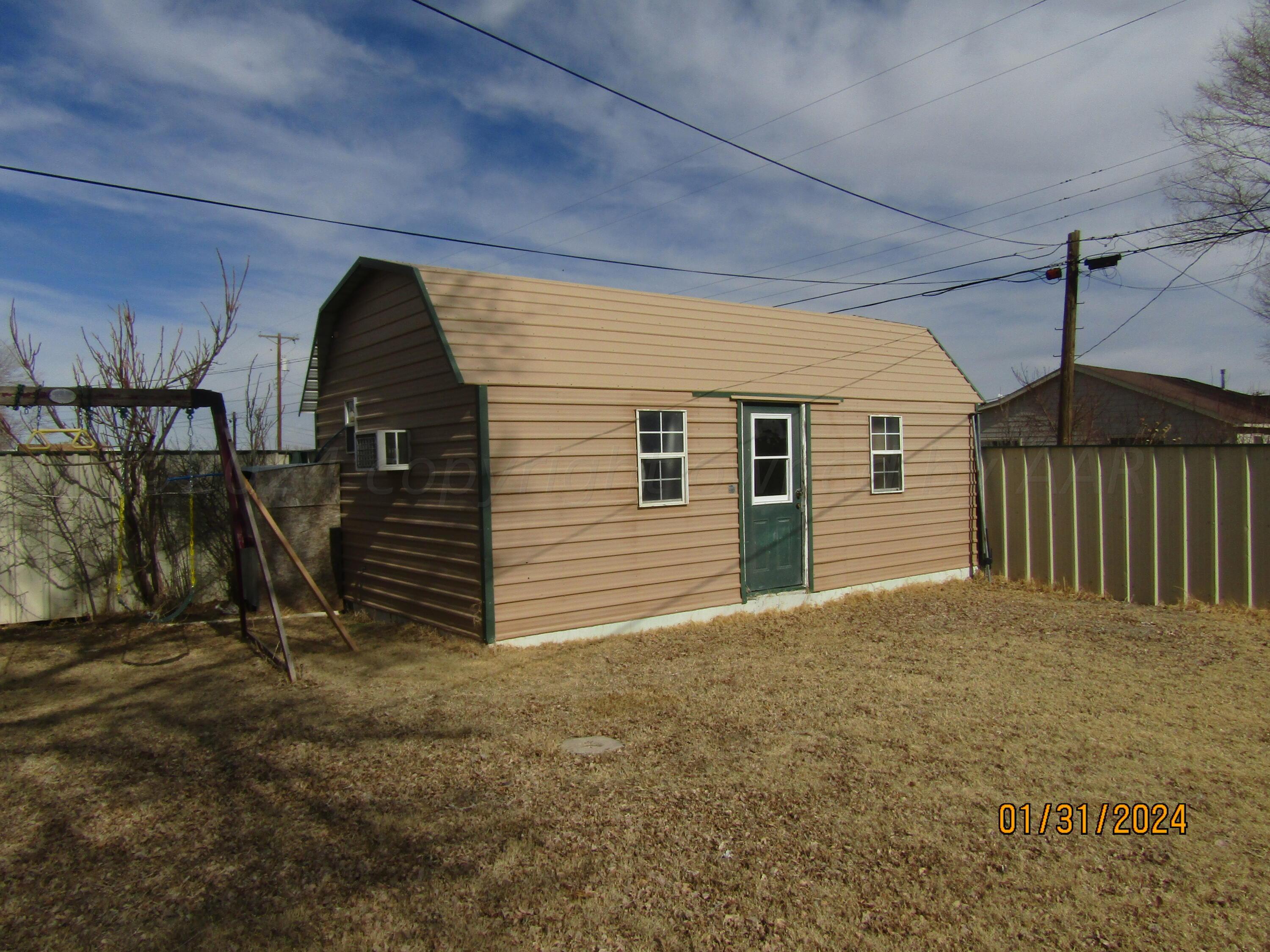 711 Ave Q, Sunray, Texas image 4