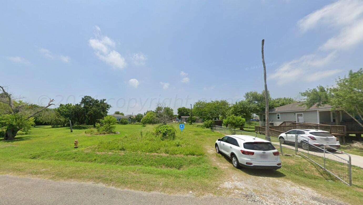 613 Avenue G, Ingleside, Texas image 3