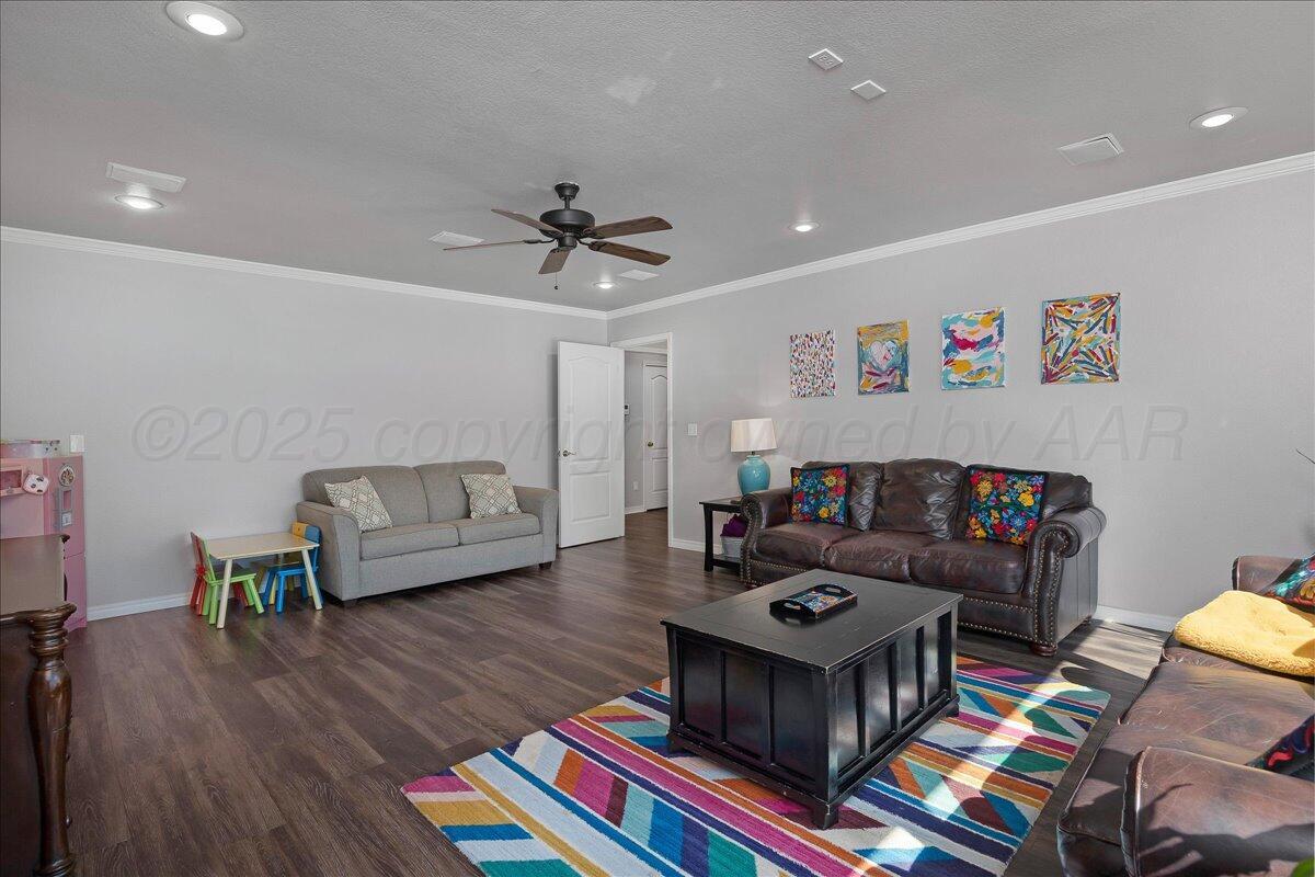 7405 N Woodmont Drive, Amarillo, Alaska image 12