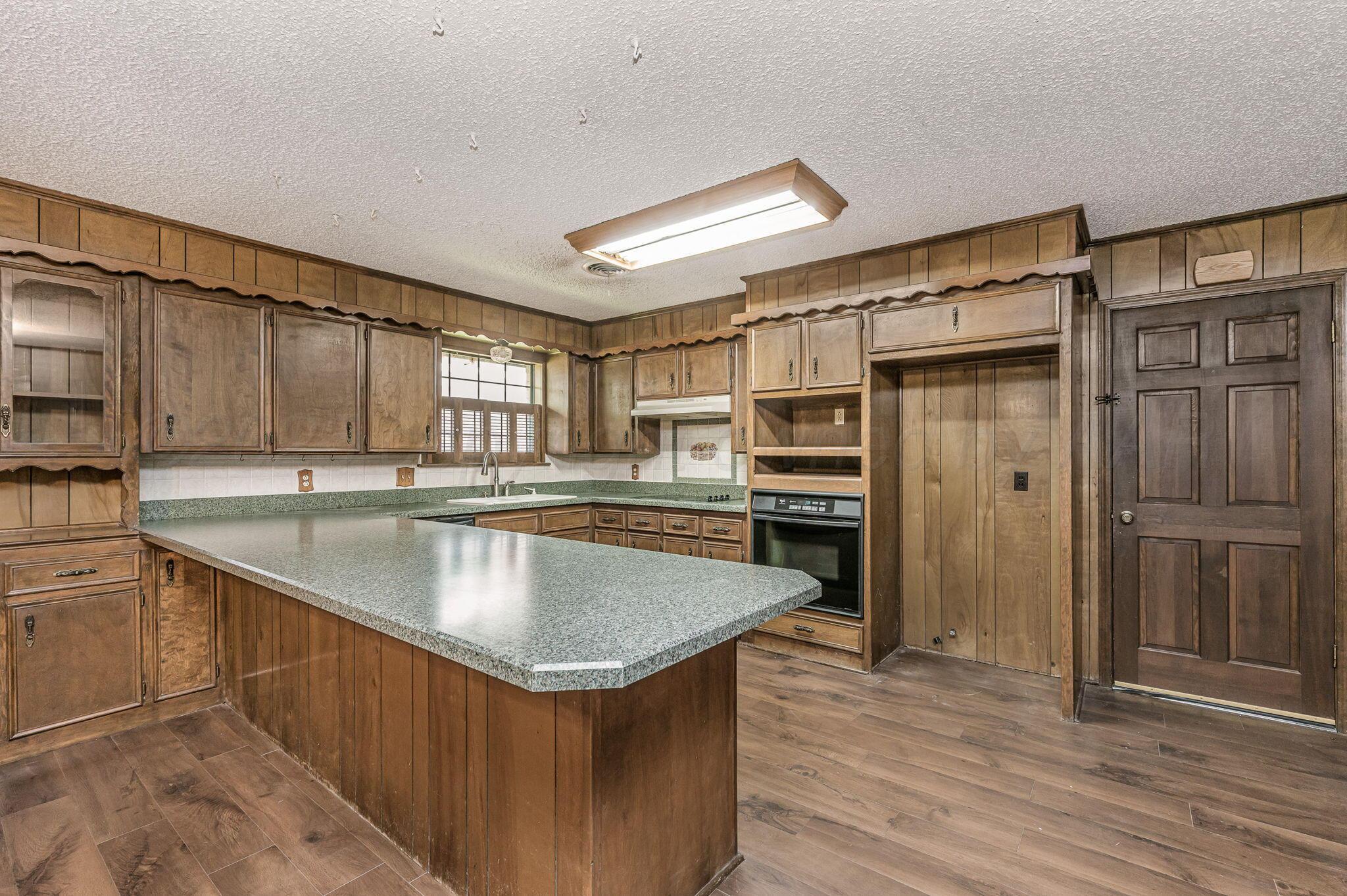 7606 E Canode Drive, Amarillo, Alaska image 8