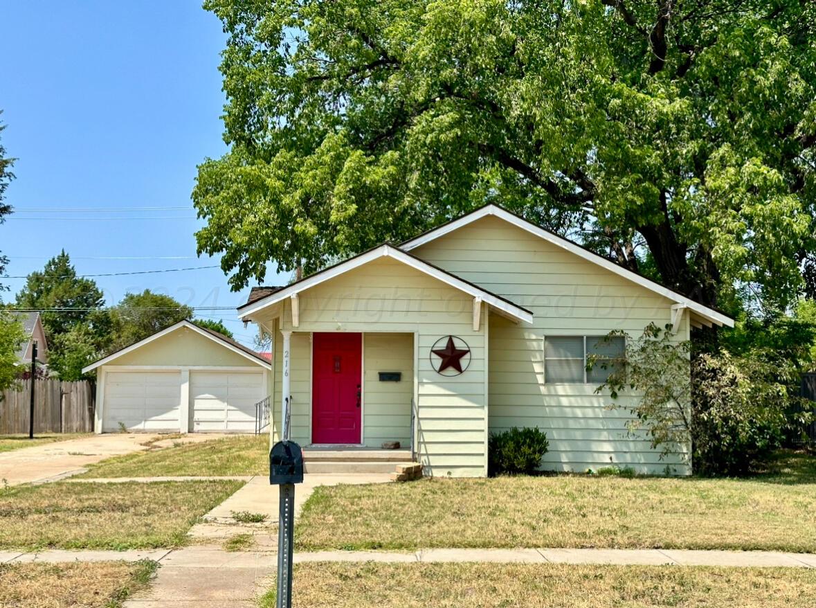 216 S Barkley Street, Spearman, Texas image 1