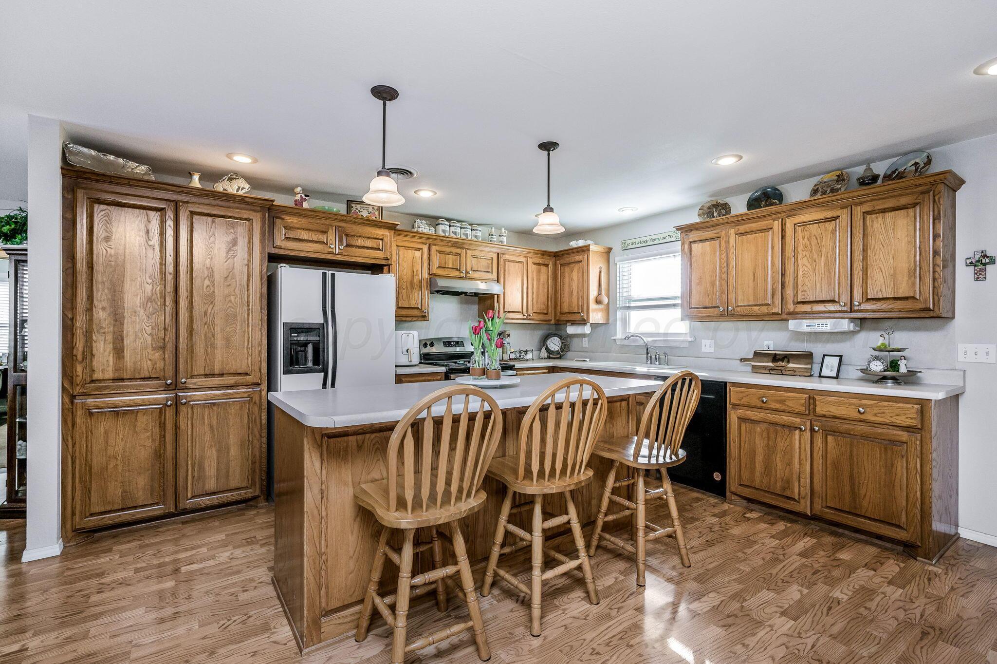 201 W Country Club Rd, Canyon, Idaho image 3