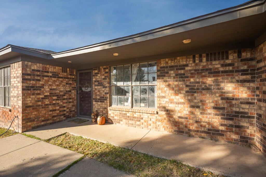 1016 Trinchera Drive, Amarillo, Texas image 2