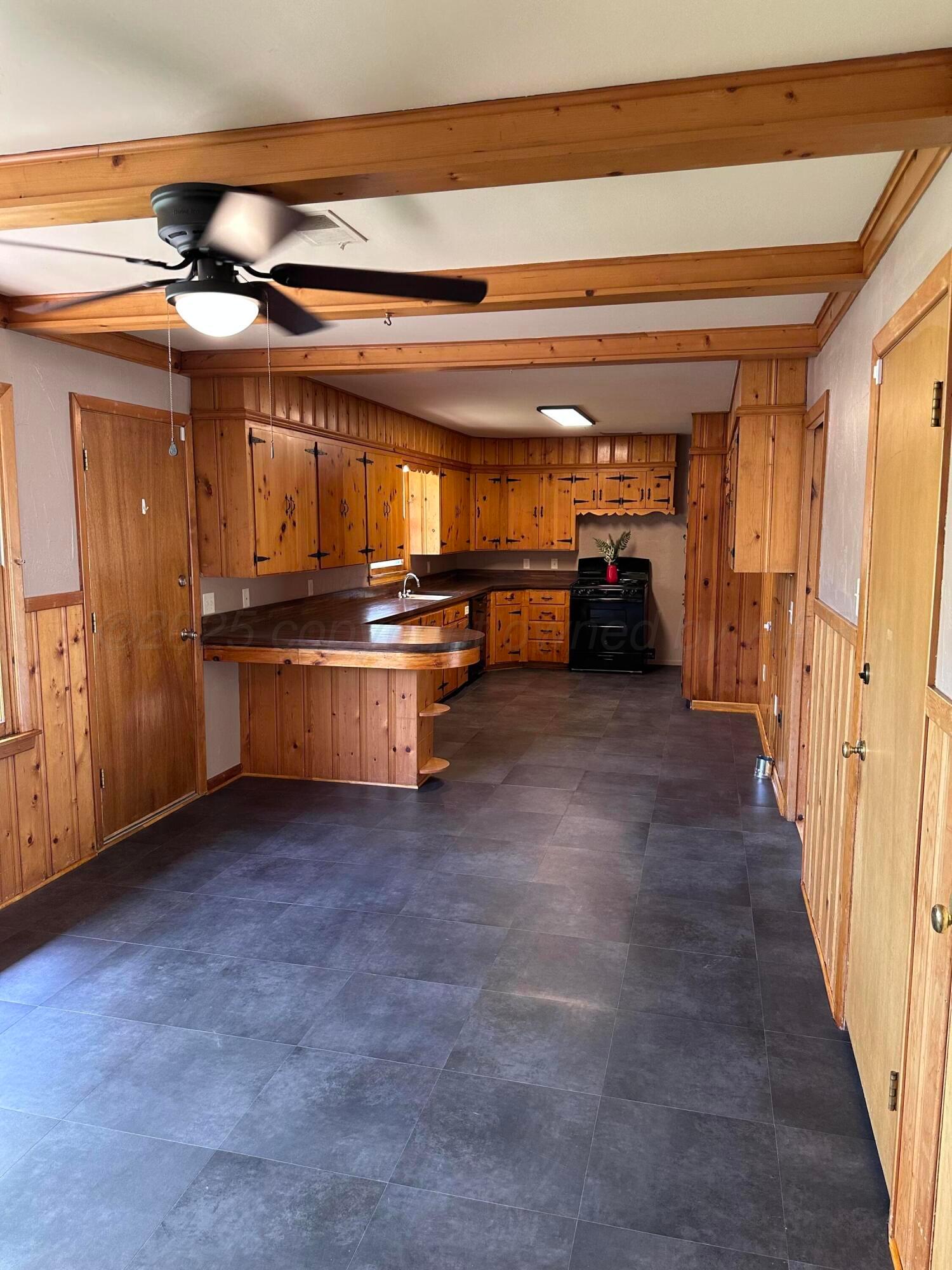 1101 W Smiley Street, Amarillo, Alaska image 12