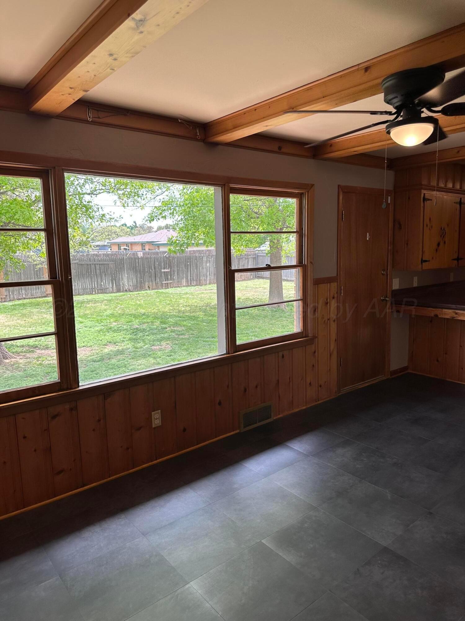 1101 W Smiley Street, Amarillo, Alaska image 11