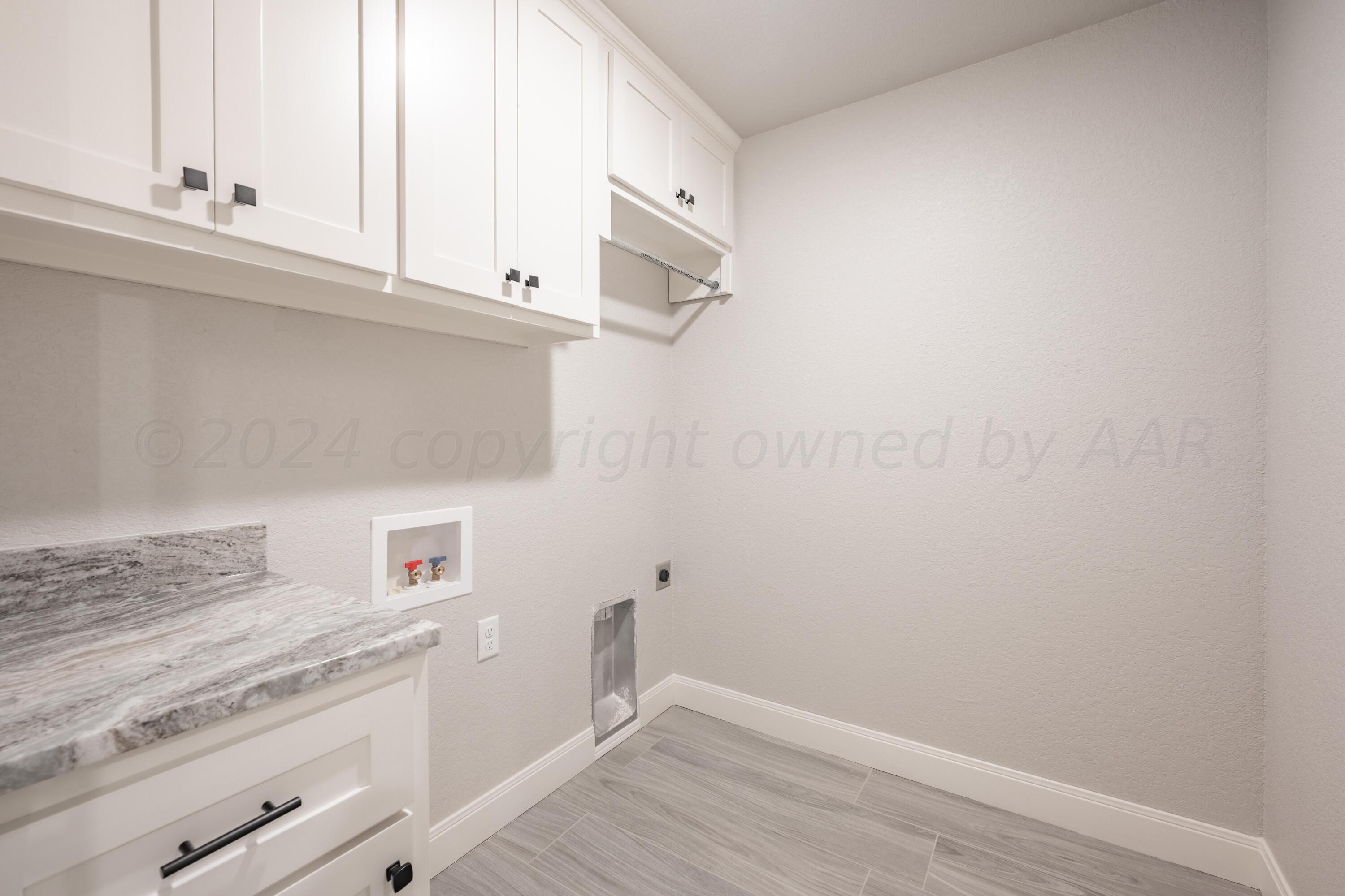 Amarillo, Texas 79124, United States, 4 Bedrooms Bedrooms, ,3 BathroomsBathrooms,Residential,Pending,67577