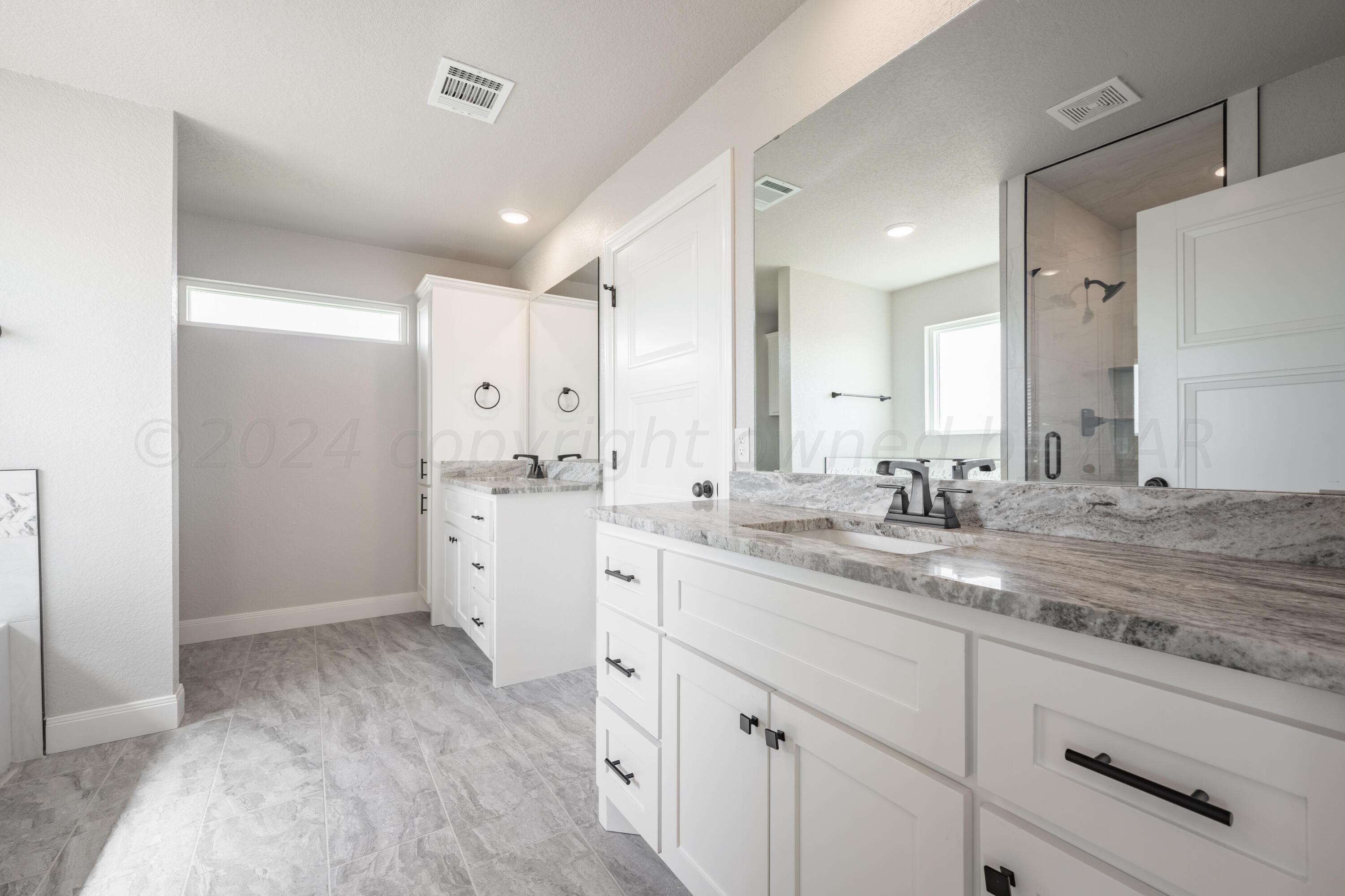 Amarillo, Texas 79124, United States, 4 Bedrooms Bedrooms, ,3 BathroomsBathrooms,Residential,Pending,67577