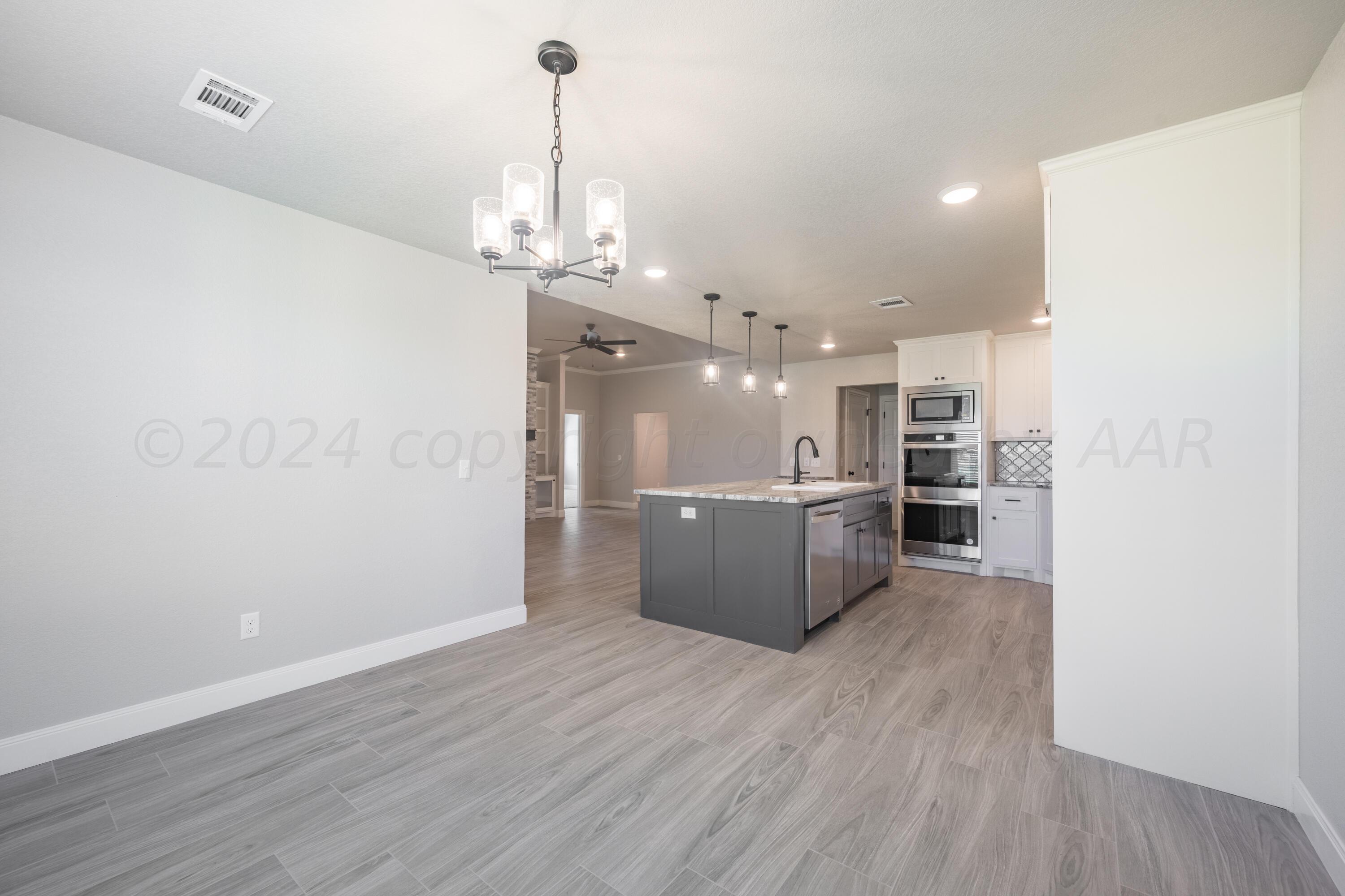 Amarillo, Texas 79124, United States, 4 Bedrooms Bedrooms, ,3 BathroomsBathrooms,Residential,Pending,67577