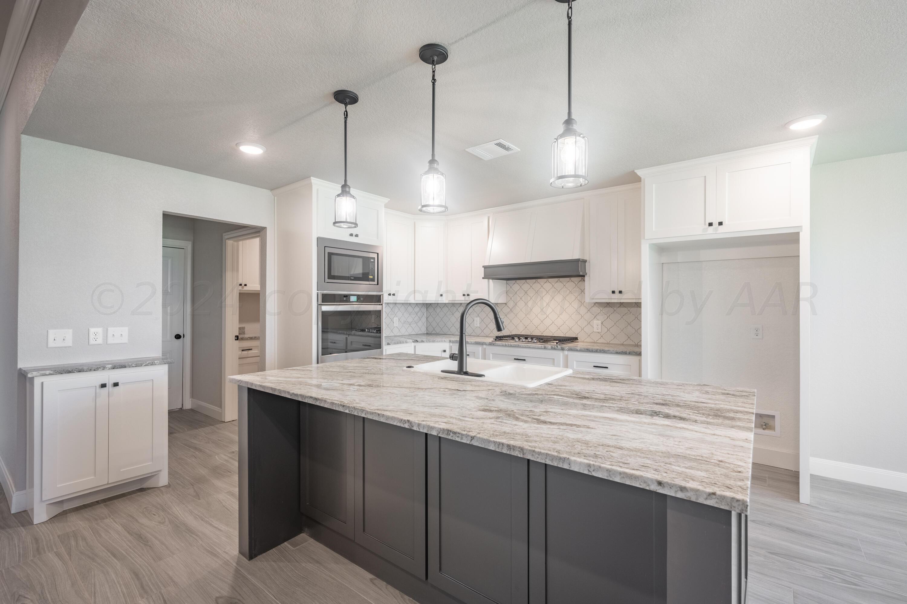 Amarillo, Texas 79124, United States, 4 Bedrooms Bedrooms, ,3 BathroomsBathrooms,Residential,Pending,67577