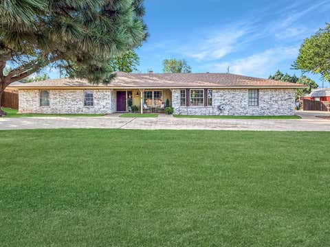 Homes For Sale - 408 Bois D' Arc Arc<br/> Hutchinson County, Borger, TX 79007