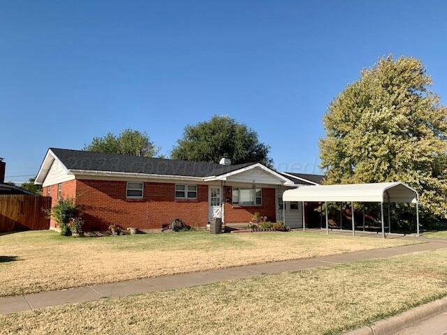 2114 Grinnell Drive, Perryton, Texas image 3