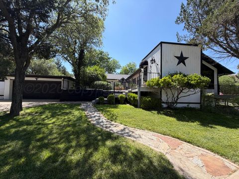 Homes For Sale - 153 N Timbercreek Circle<br/> Amarillo, TX 79118