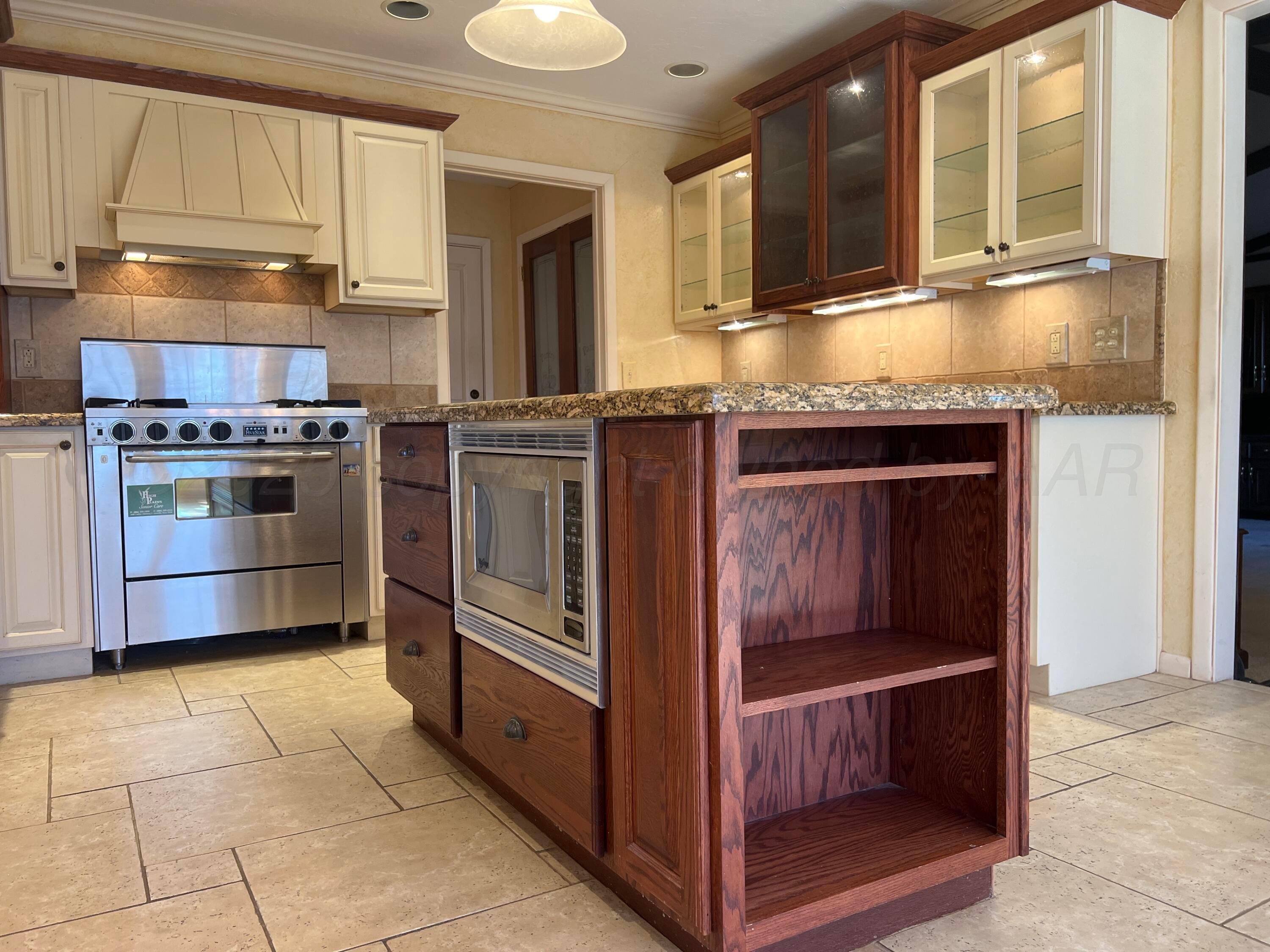 7115 Gainsborough Road, Amarillo, Texas image 13