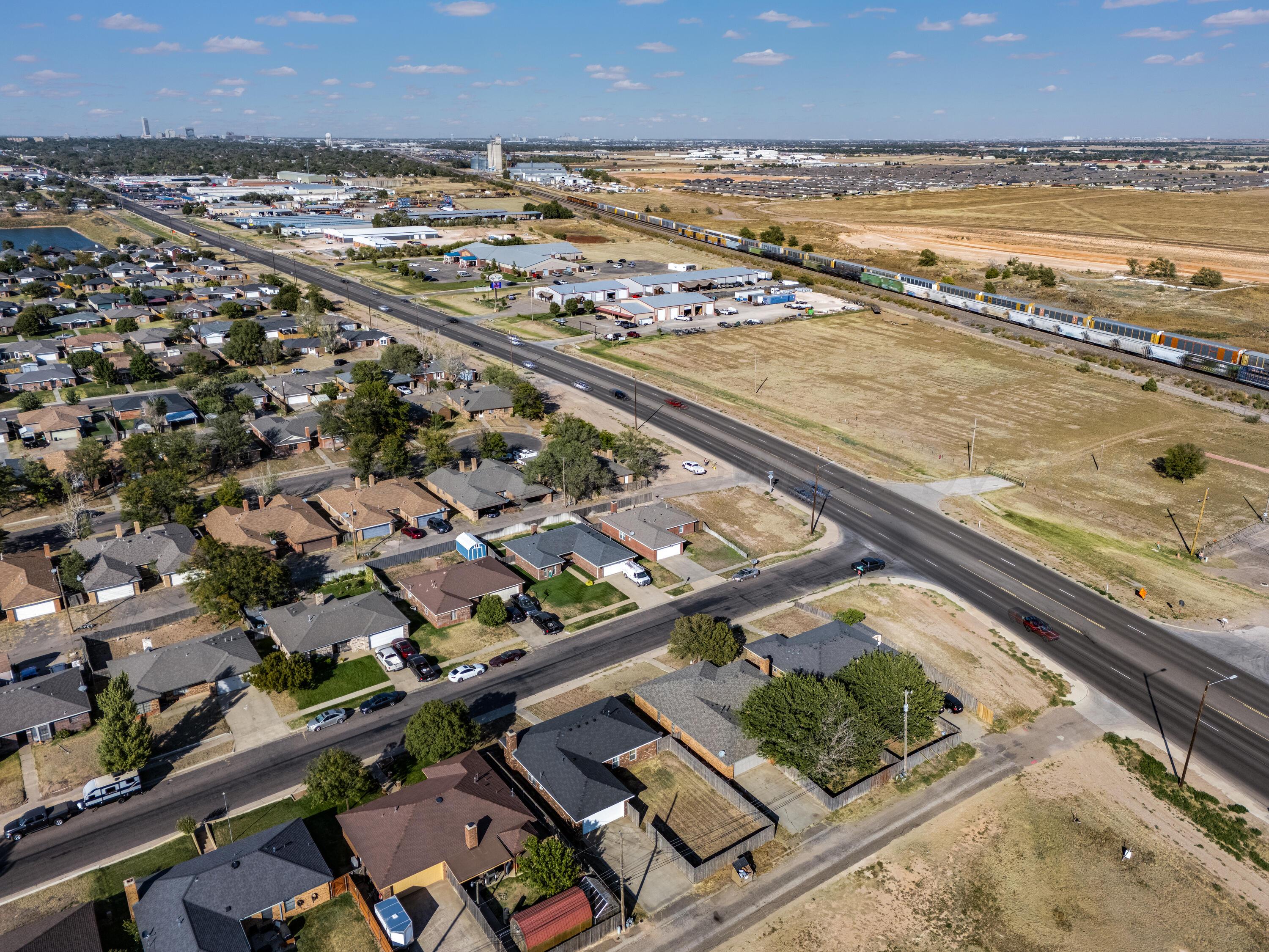 1009 W Trinchera Drive, Amarillo, Texas image 32