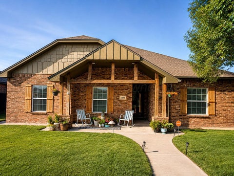 Homes For Sale - 1406 SW 60th Avenue<br/> Amarillo, TX 79118