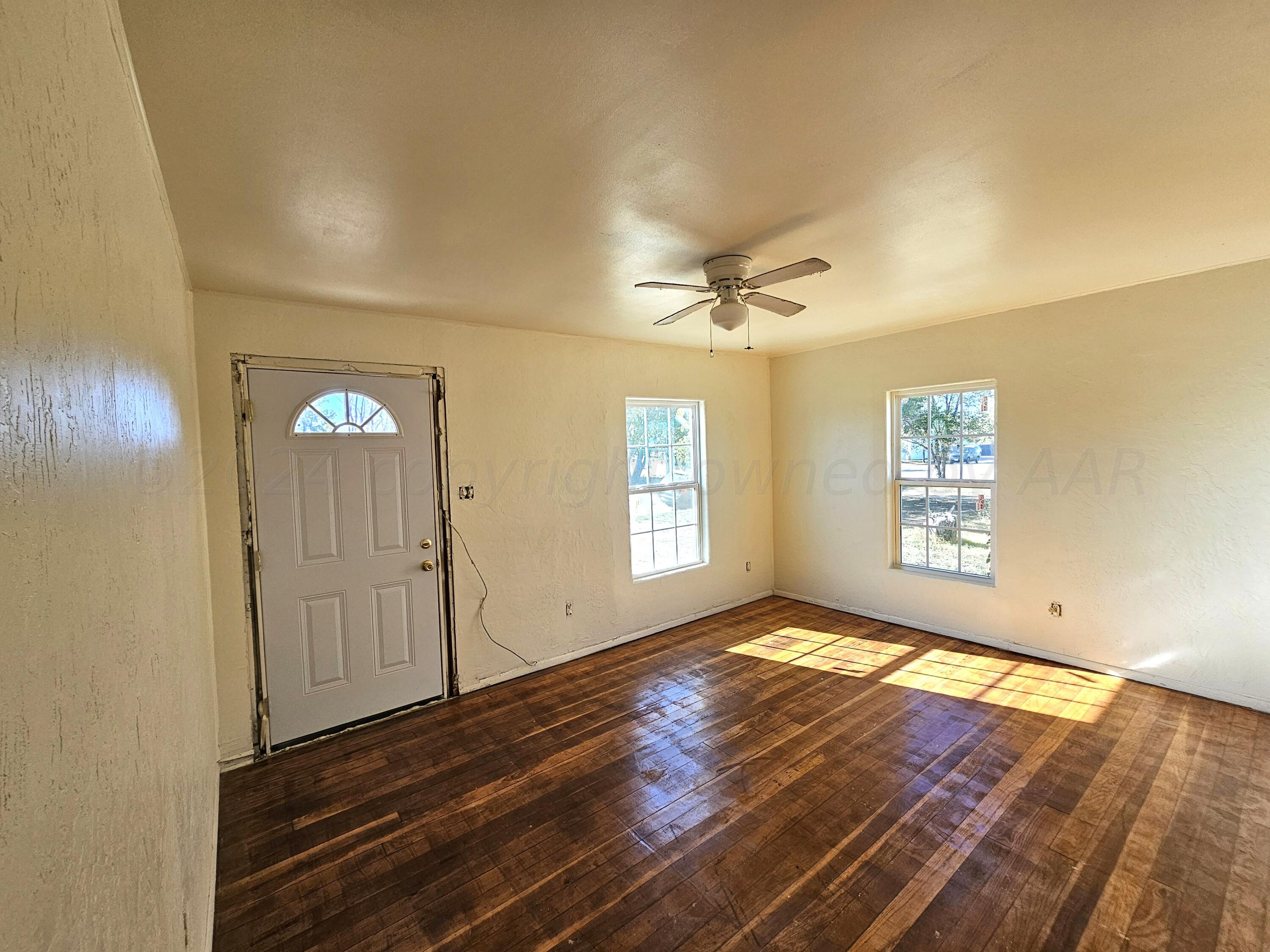 504 N Lefors Street, Pampa, Texas image 3