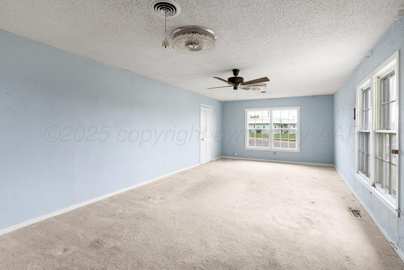 1338 W Haggard Street, Borger, Alaska image 7