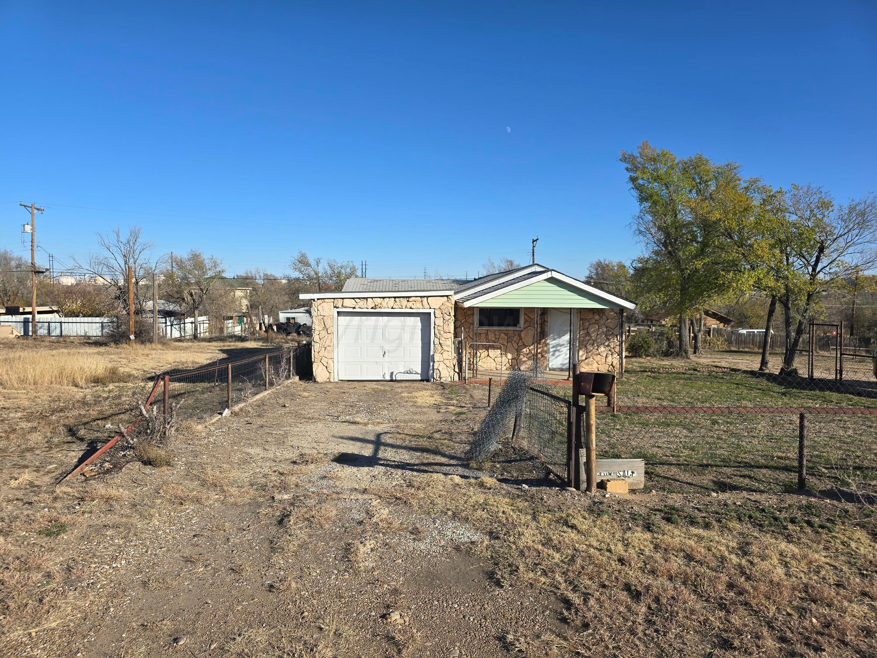 108 E Froma Street, Borger, Texas image 1