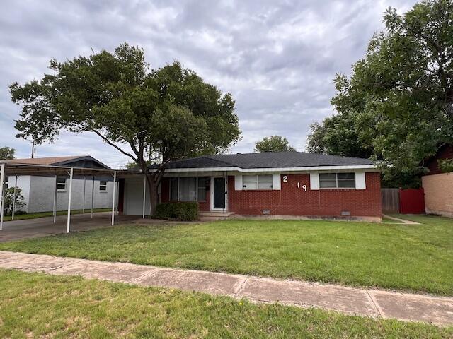 2019 Harvard Drive, Perryton, Texas image 1