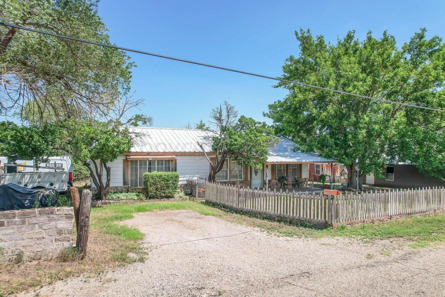 124 W Cactus Street, Amarillo, Texas image 1