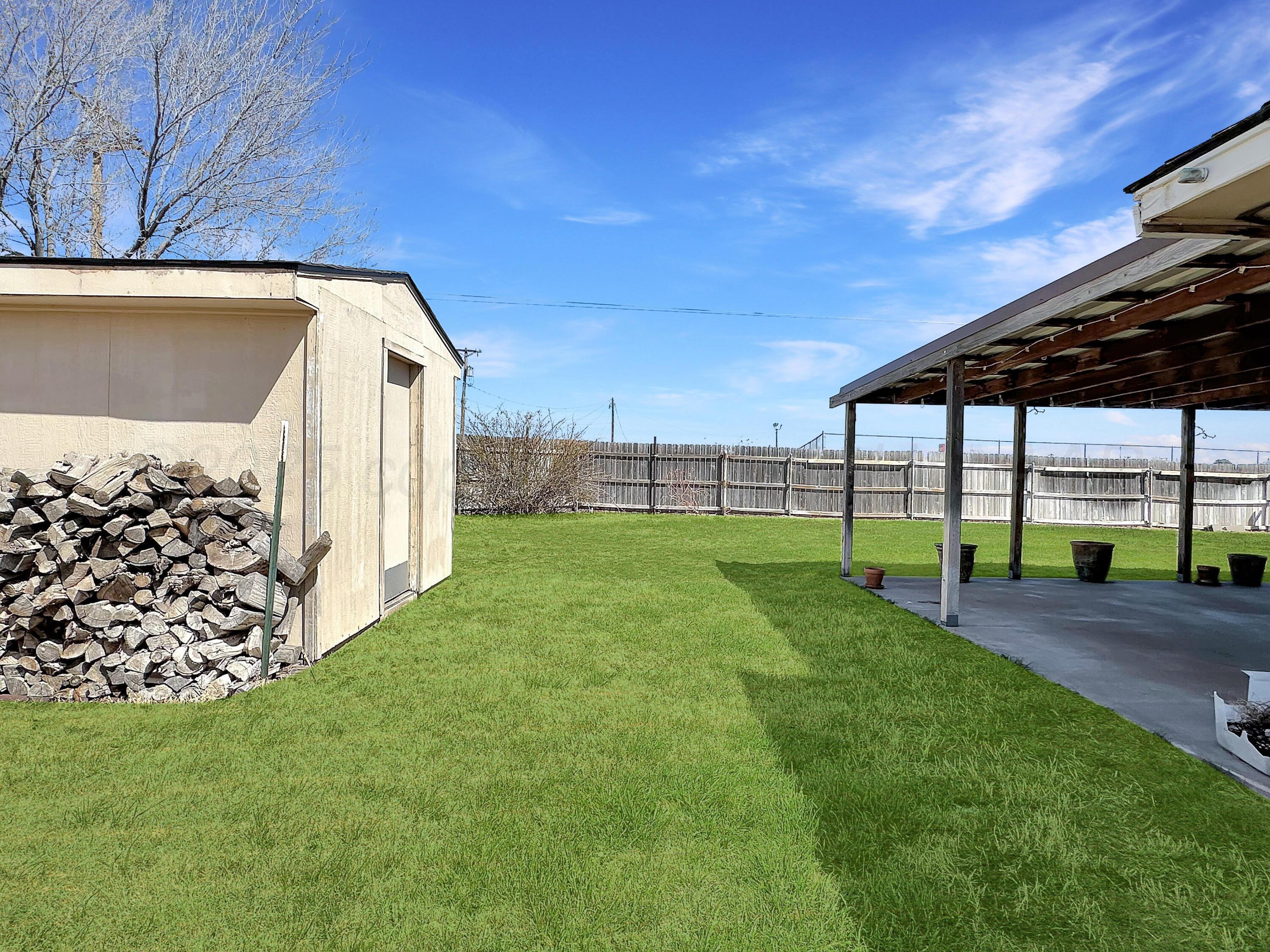 301 Sarasota Street, Borger, Texas image 33