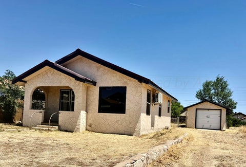 Homes For Sale - 310 Coble Street<br/> Hutchinson County, Borger, TX 79007