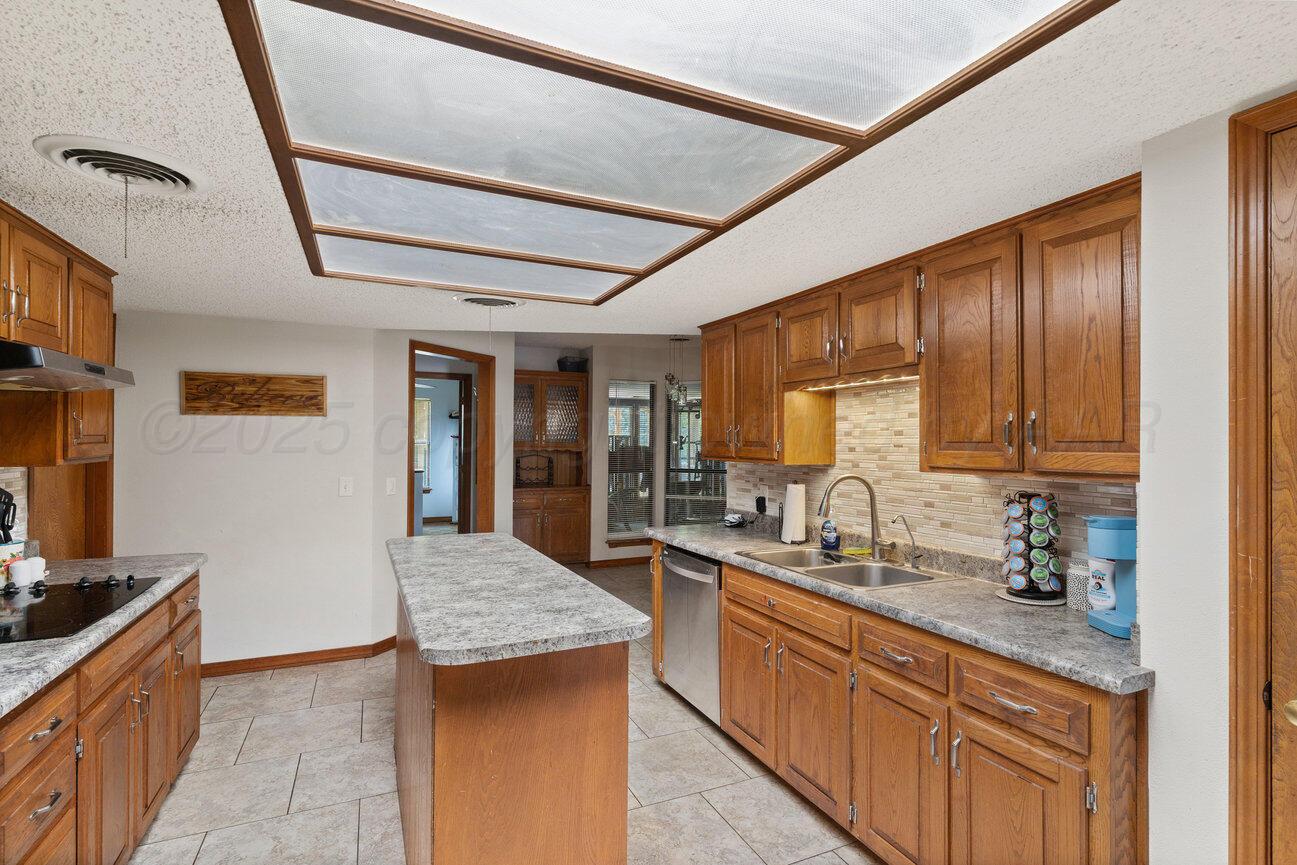 223 N Somerset Street, Borger, Alaska image 10