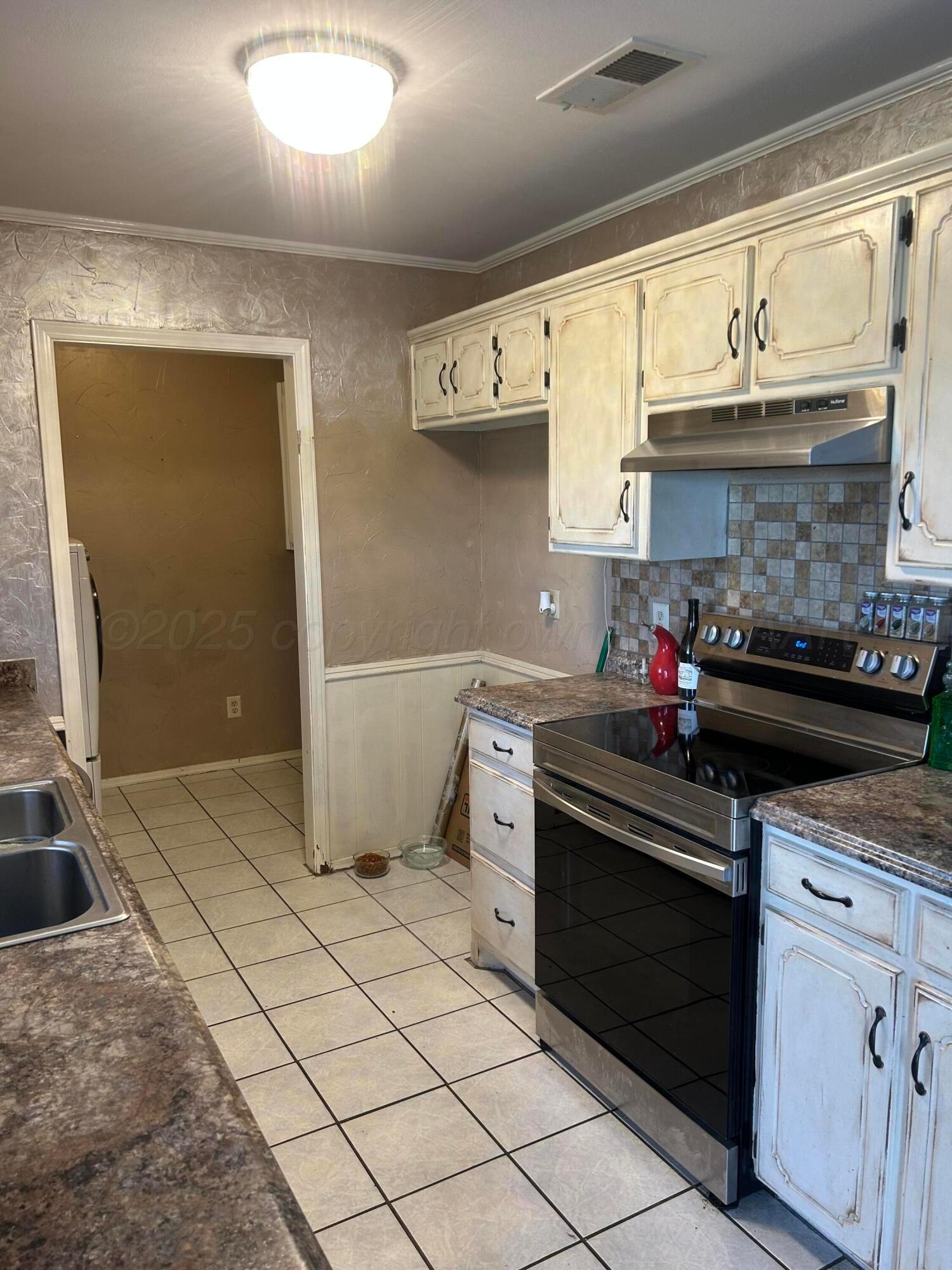 702 Floyd Avenue, Dumas, Alaska image 5