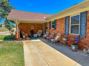 1514 Primrose Lane, Borger, Texas image 4