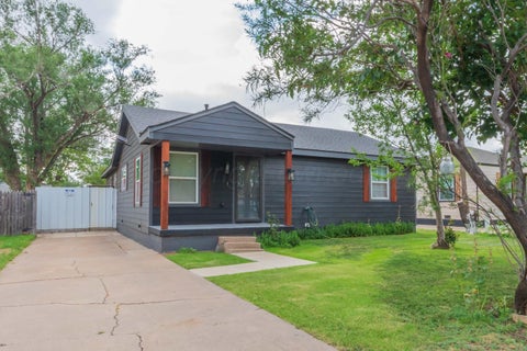 Homes For Sale - 1927 S Highland Street<br/> Amarillo, TX 79103