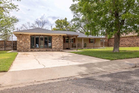 Homes For Sale - 7003 Euclid Street<br/> Amarillo, ID 79110