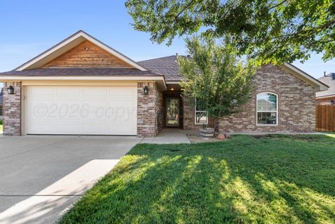 Homes For Sale - 3 Macy Lane<br/> Canyon, TX 79015