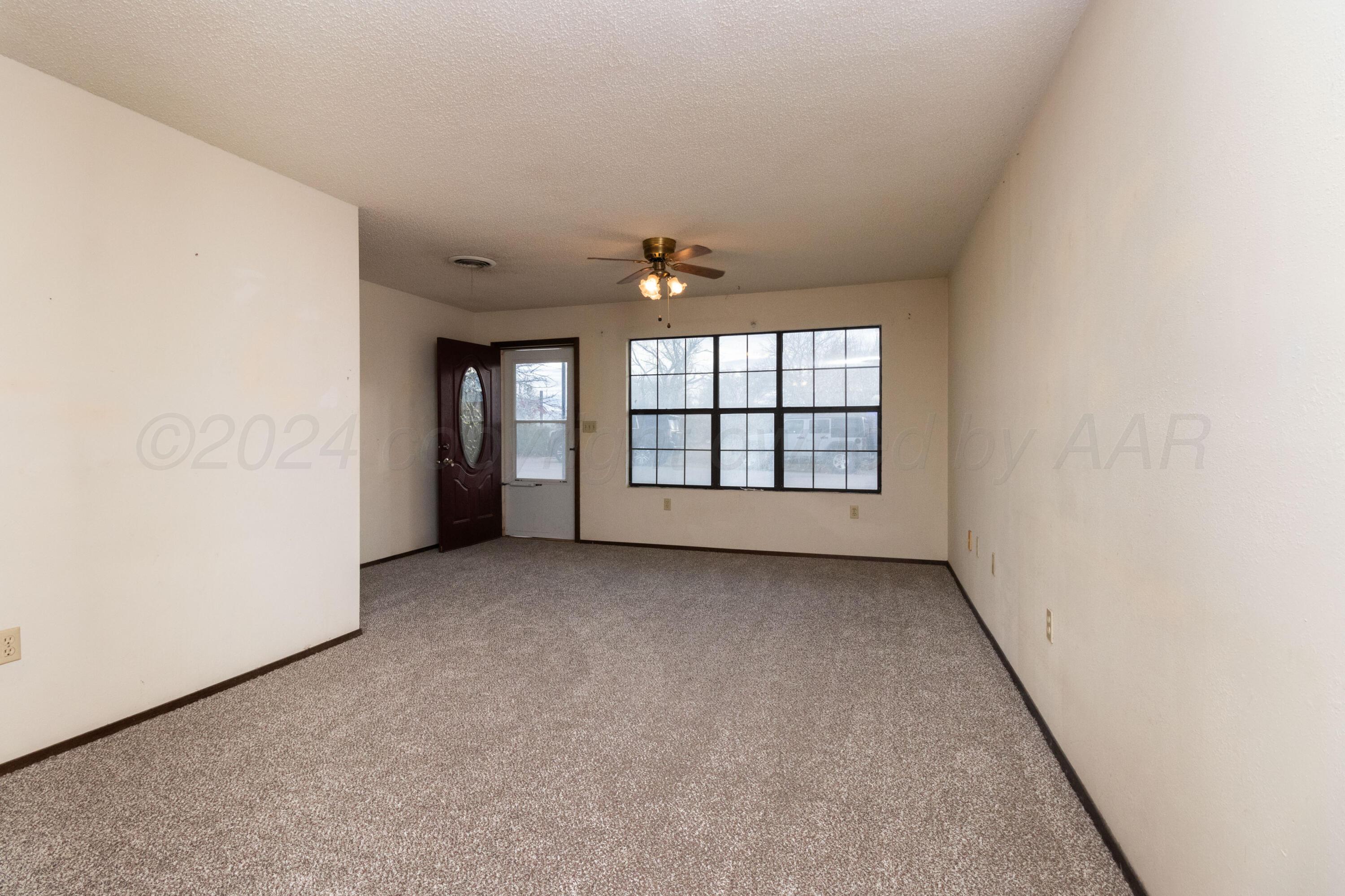 205 E 6th Street, McLean, Texas image 3