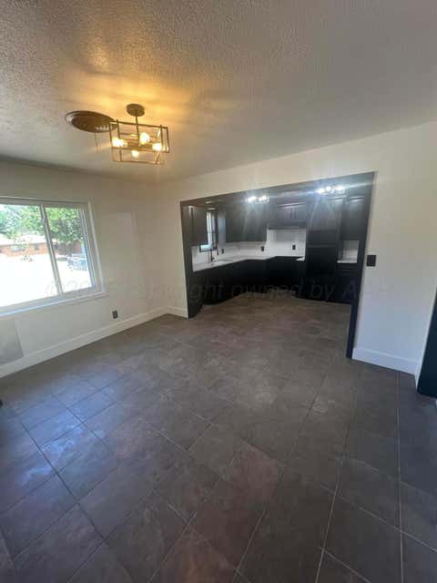 Homes For Sale - 7622 Hermosa Drive<br/> Amarillo, TX 79108
