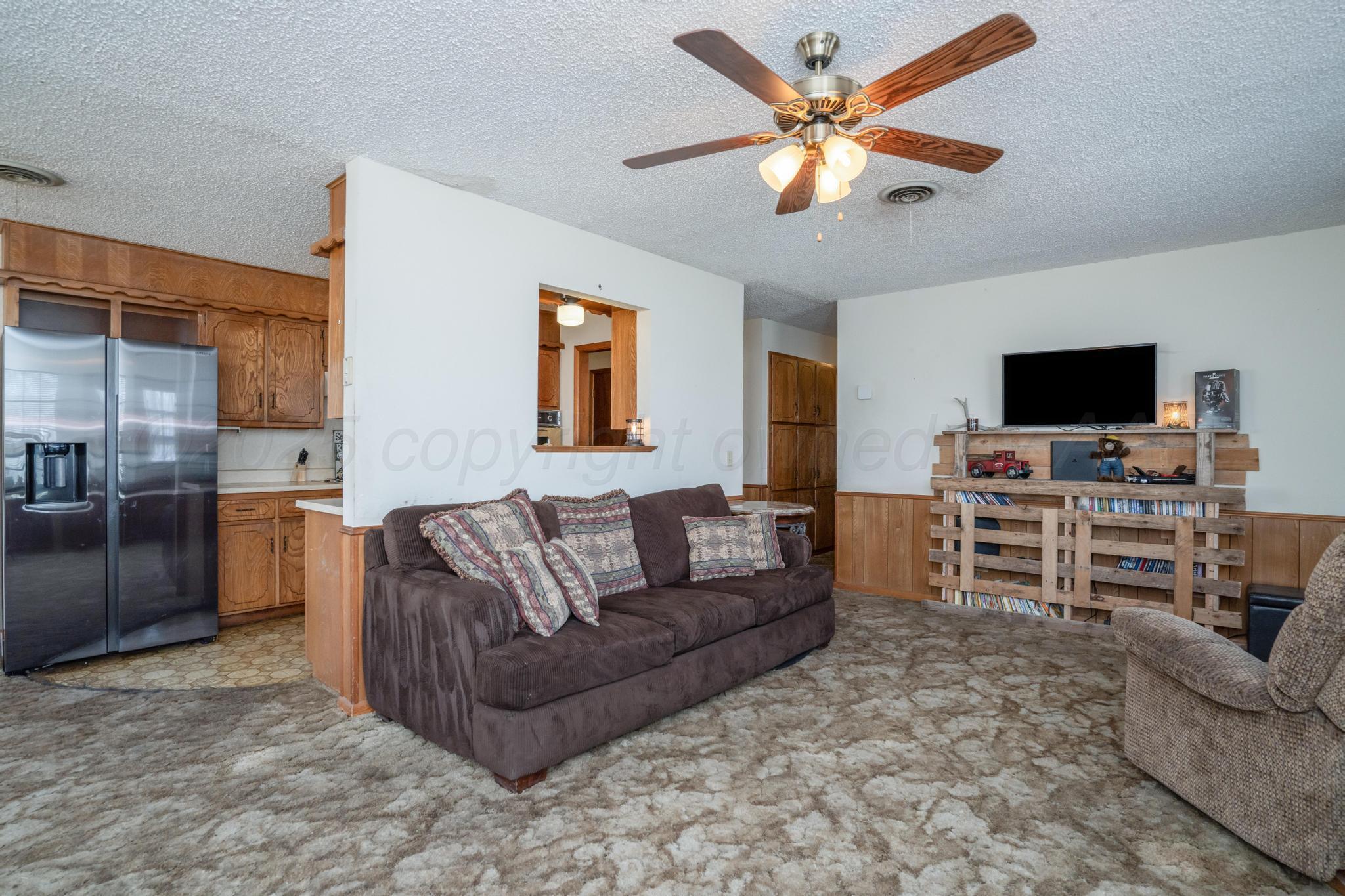 1300 Morton Avenue, Dumas, Texas image 7