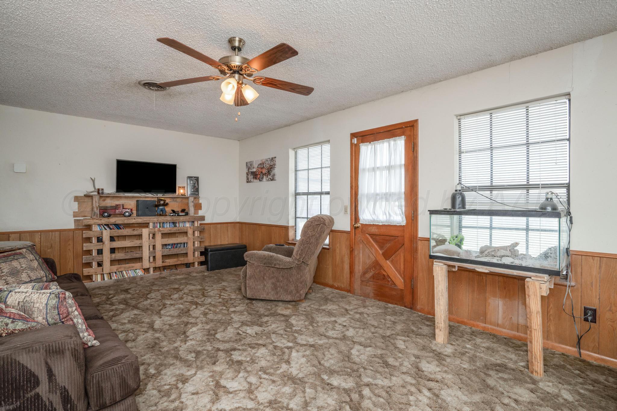 1300 Morton Avenue, Dumas, Texas image 10