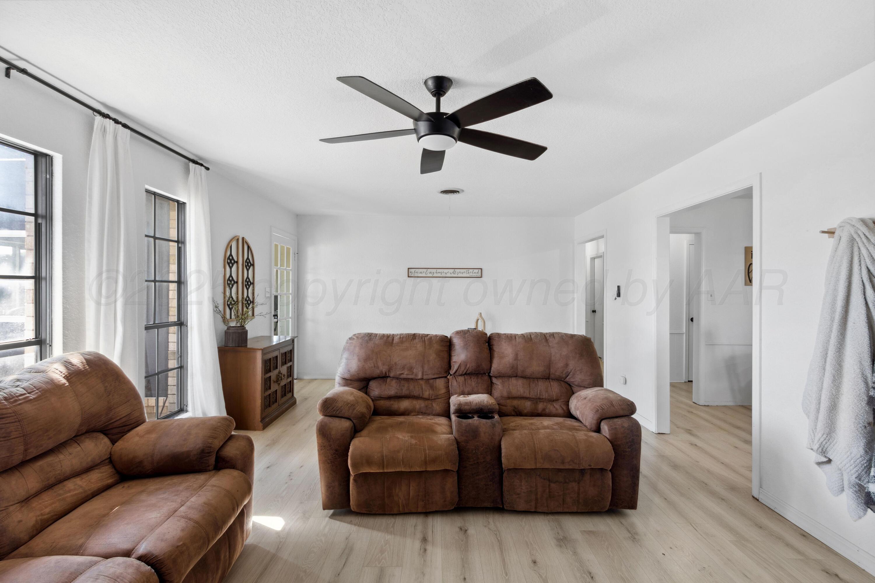 803 Skyline Drive, Borger, Alaska image 18