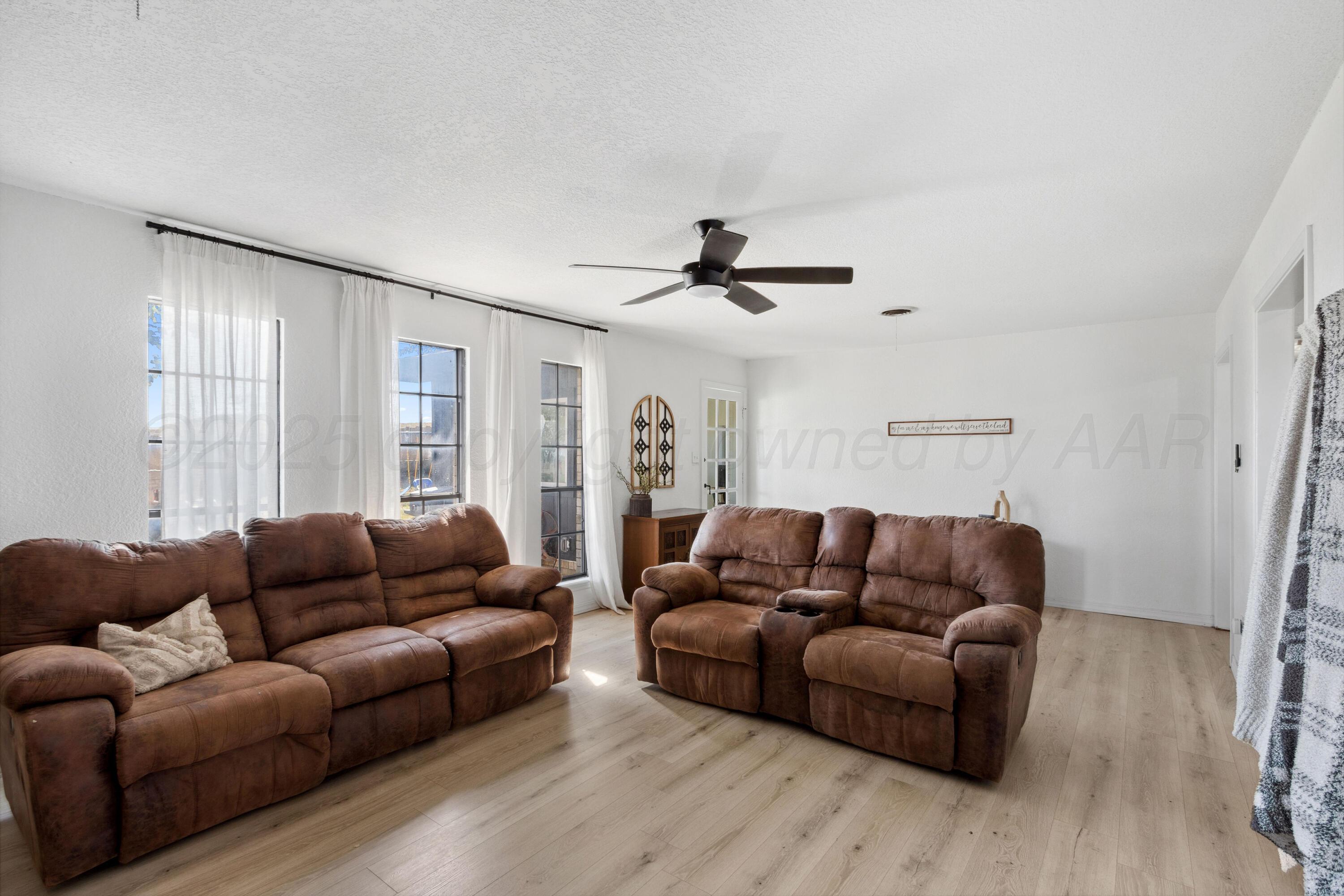 803 Skyline Drive, Borger, Alaska image 17
