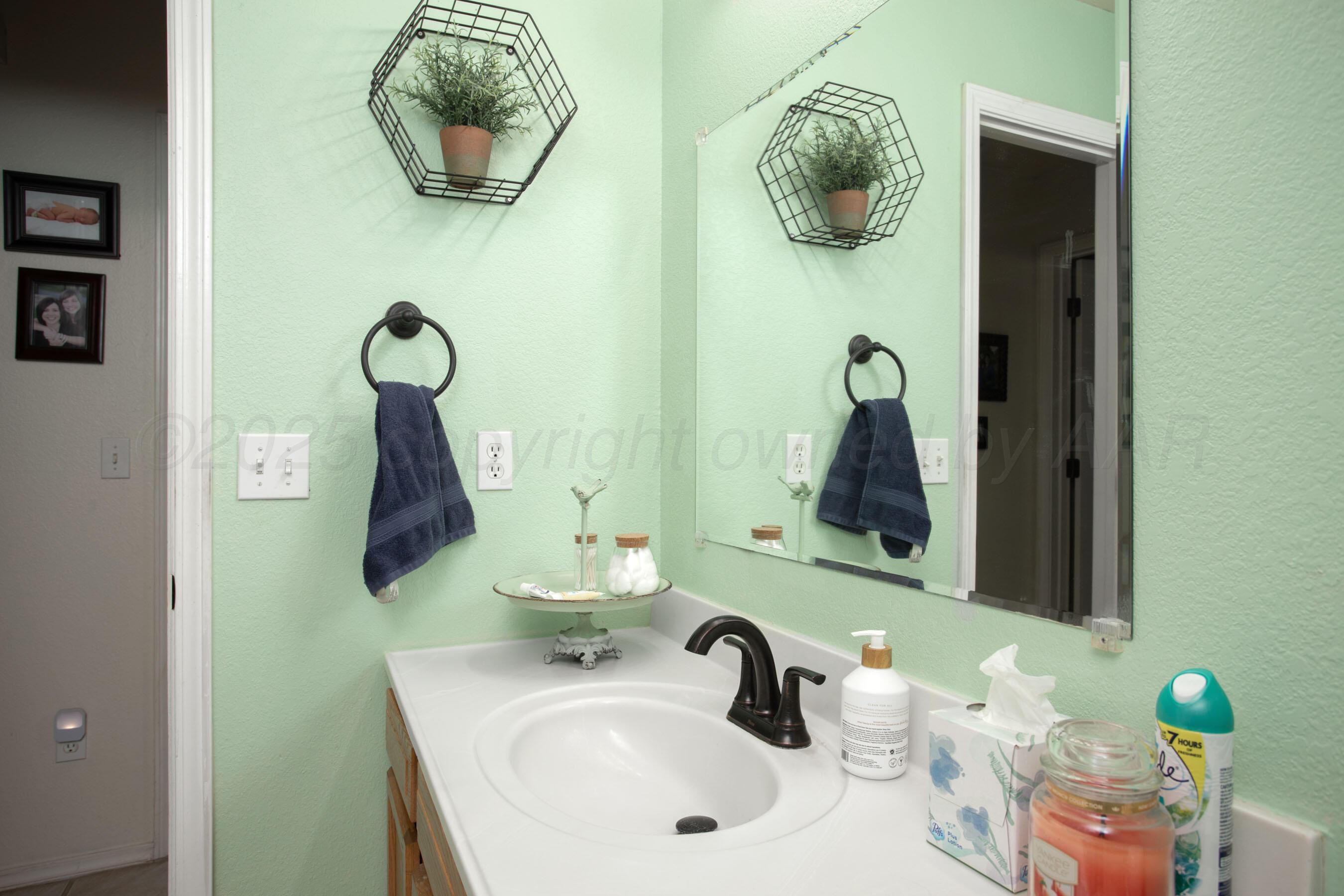 7915 Barstow Drive, Amarillo, Alaska image 19