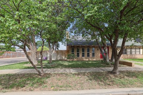 Homes For Sale - 7001 Hurst Street<br/> Amarillo, TX 79109