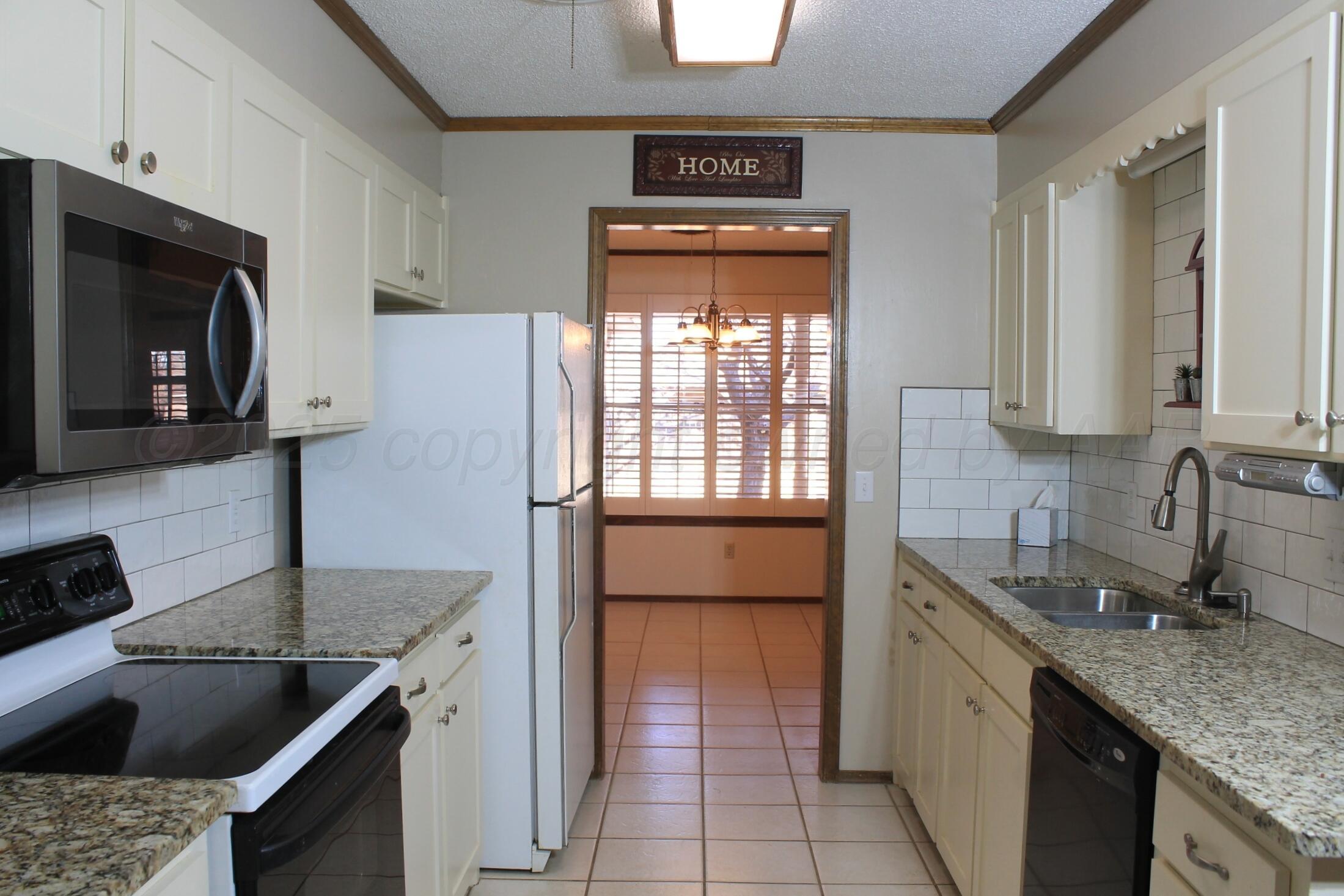 208 N Kingwood Street, Hereford, Texas image 15