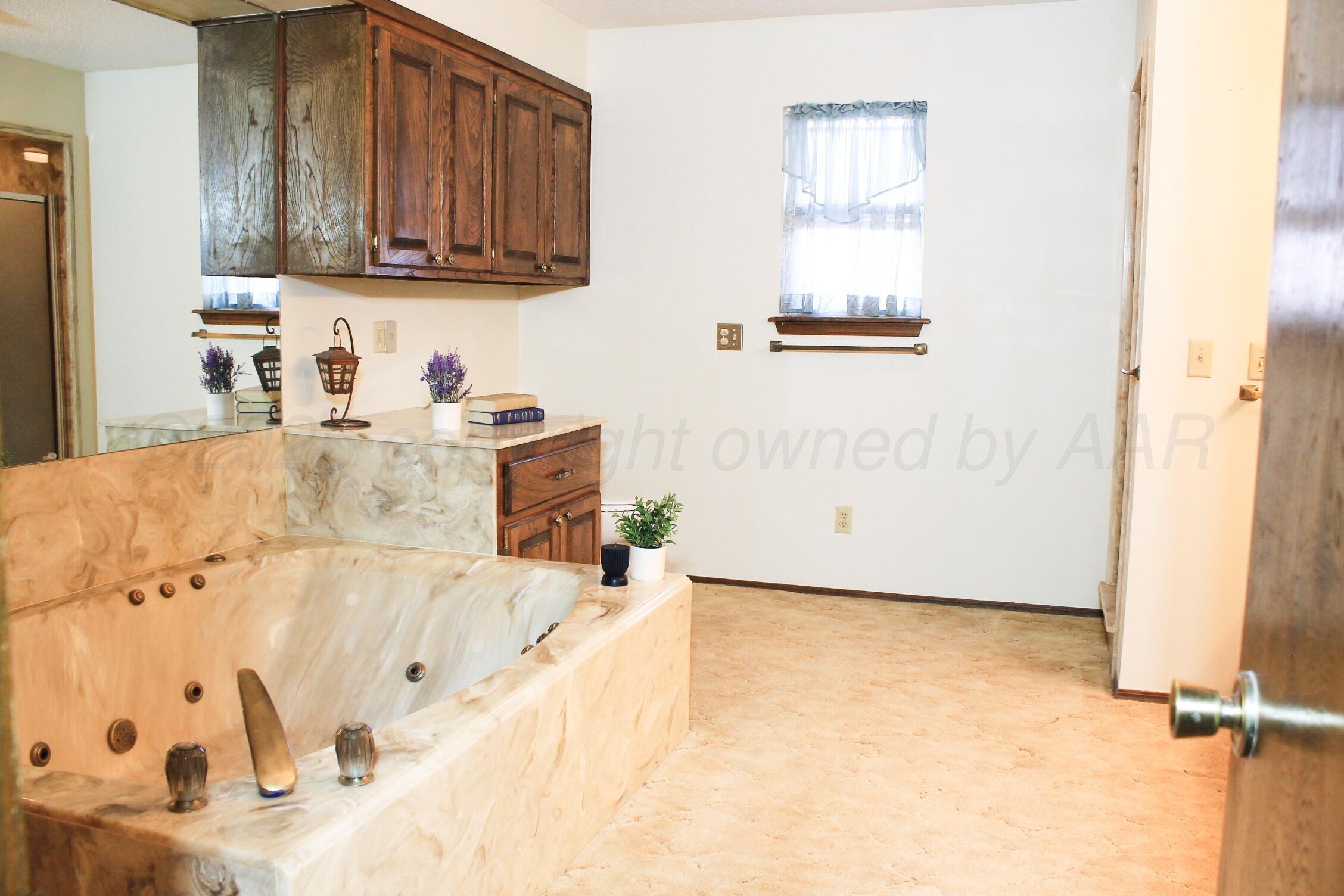 208 N Kingwood Street, Hereford, Texas image 8