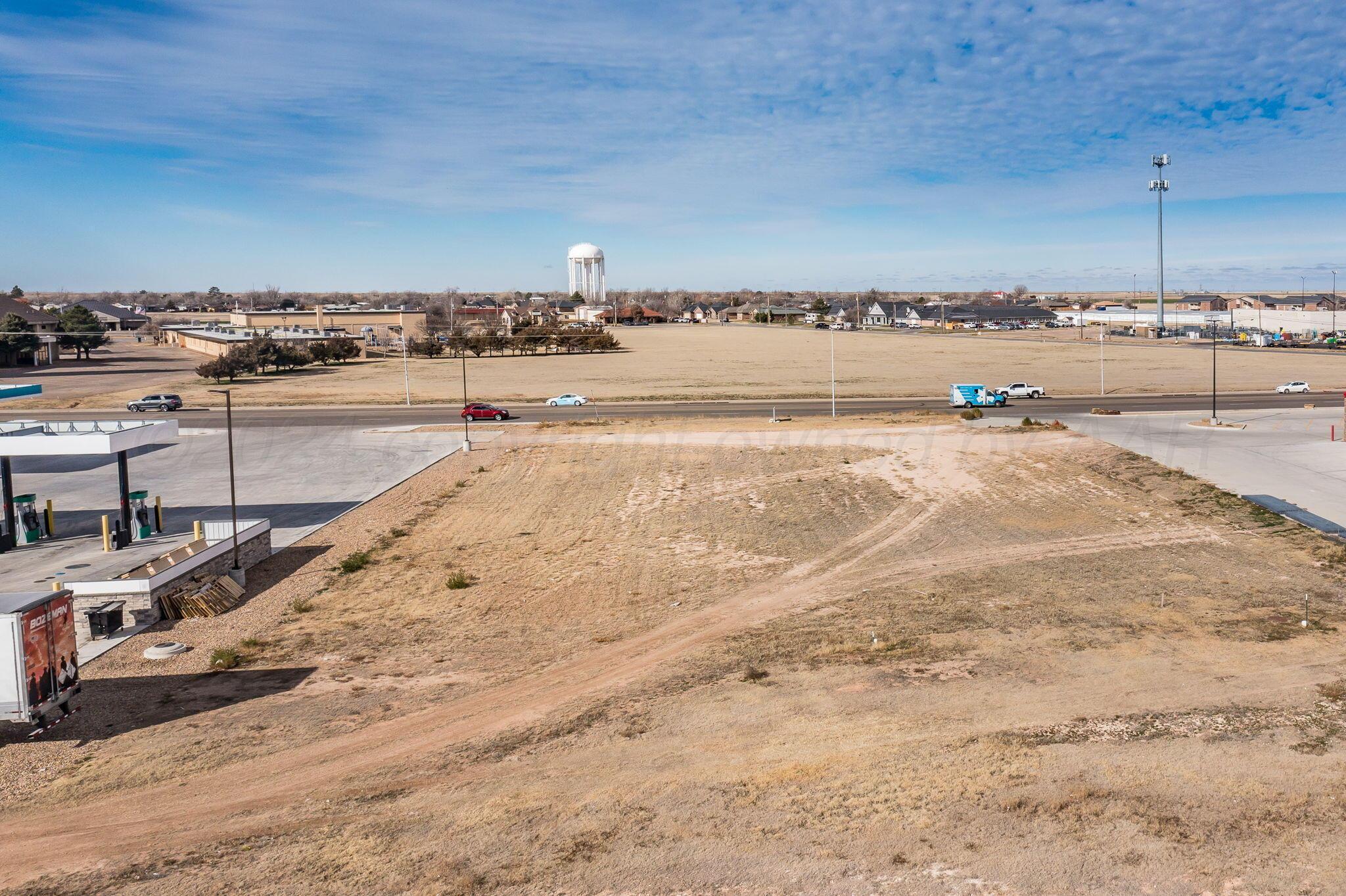 2410 Perryton Parkway, Pampa, Texas image 9