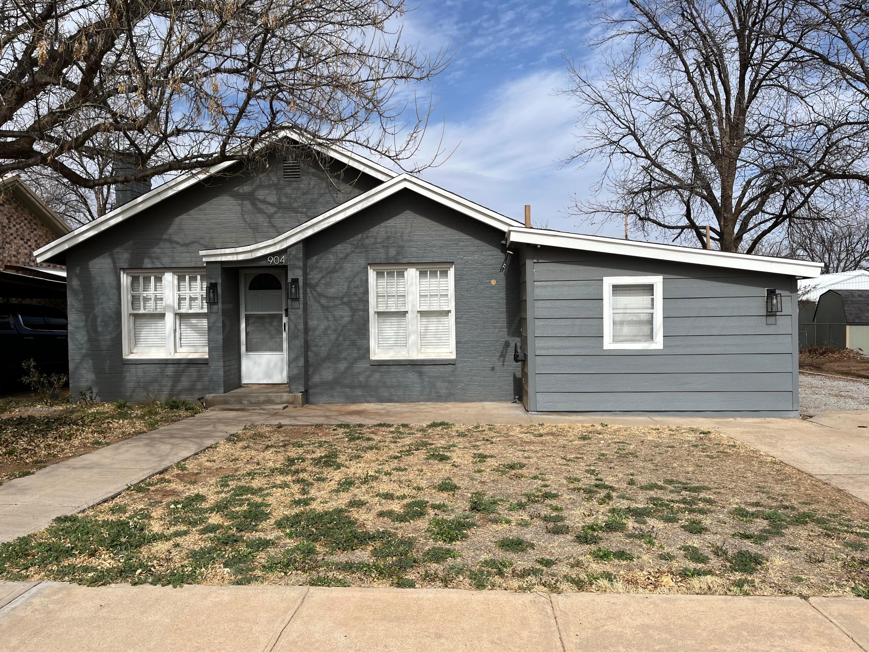 904 Ave I, Childress, Texas image 1