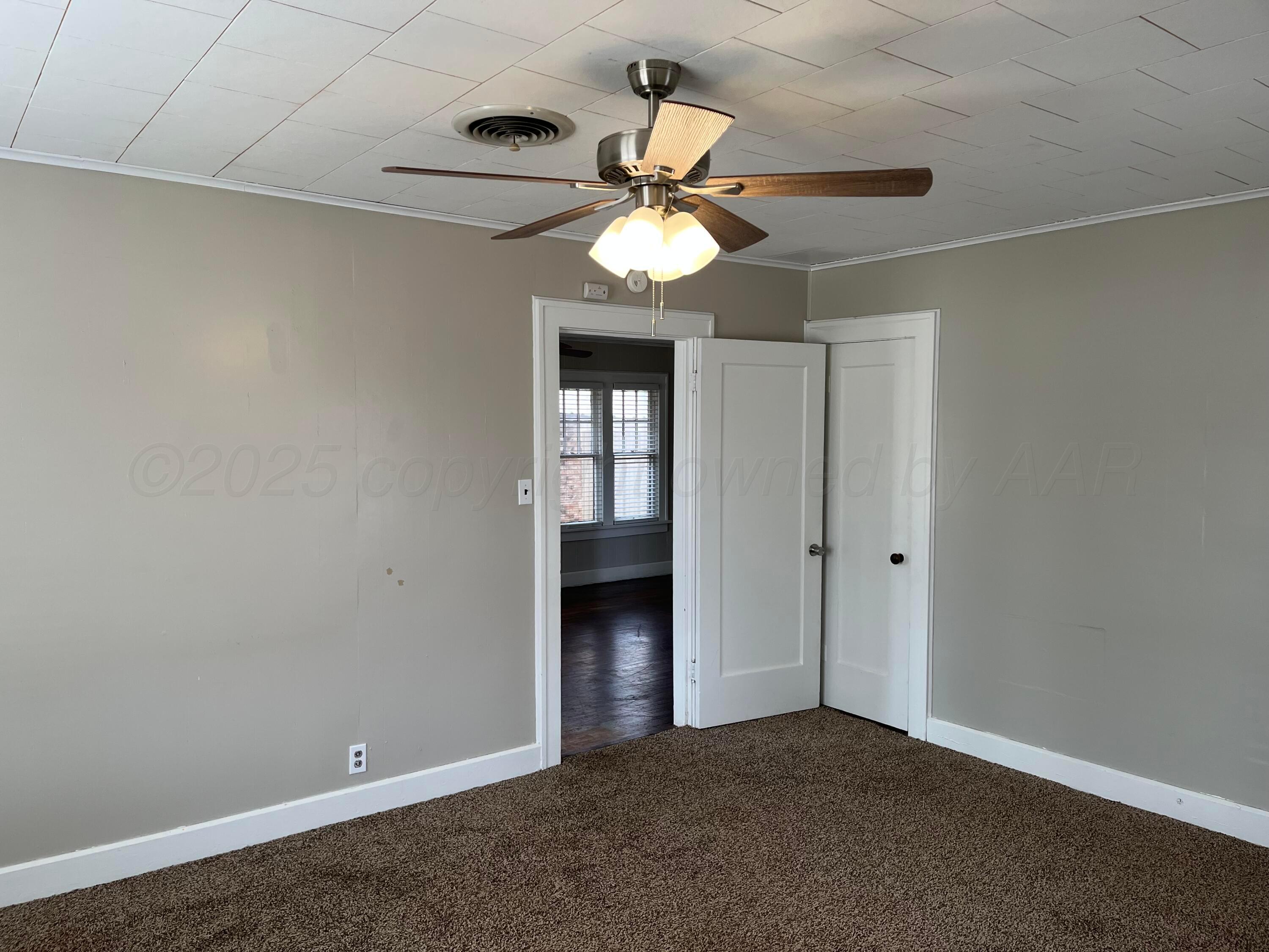 904 Ave I, Childress, Texas image 15